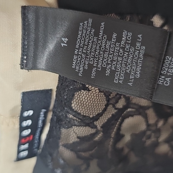 Axcess Black Lace Pencil Skirt - Picture 2 of 7